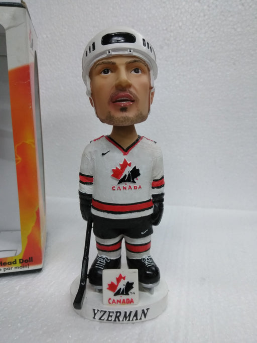 Steve Yzerman Team Canada  Bobblehead 